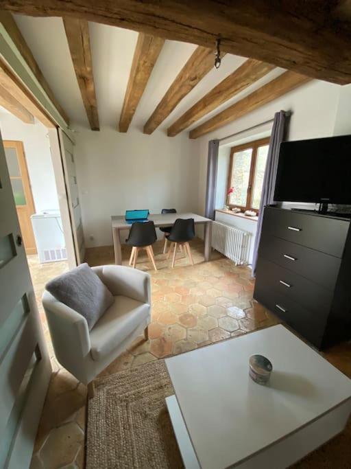 Maison Avec Exterieur Bu (Eure-et-Loir)